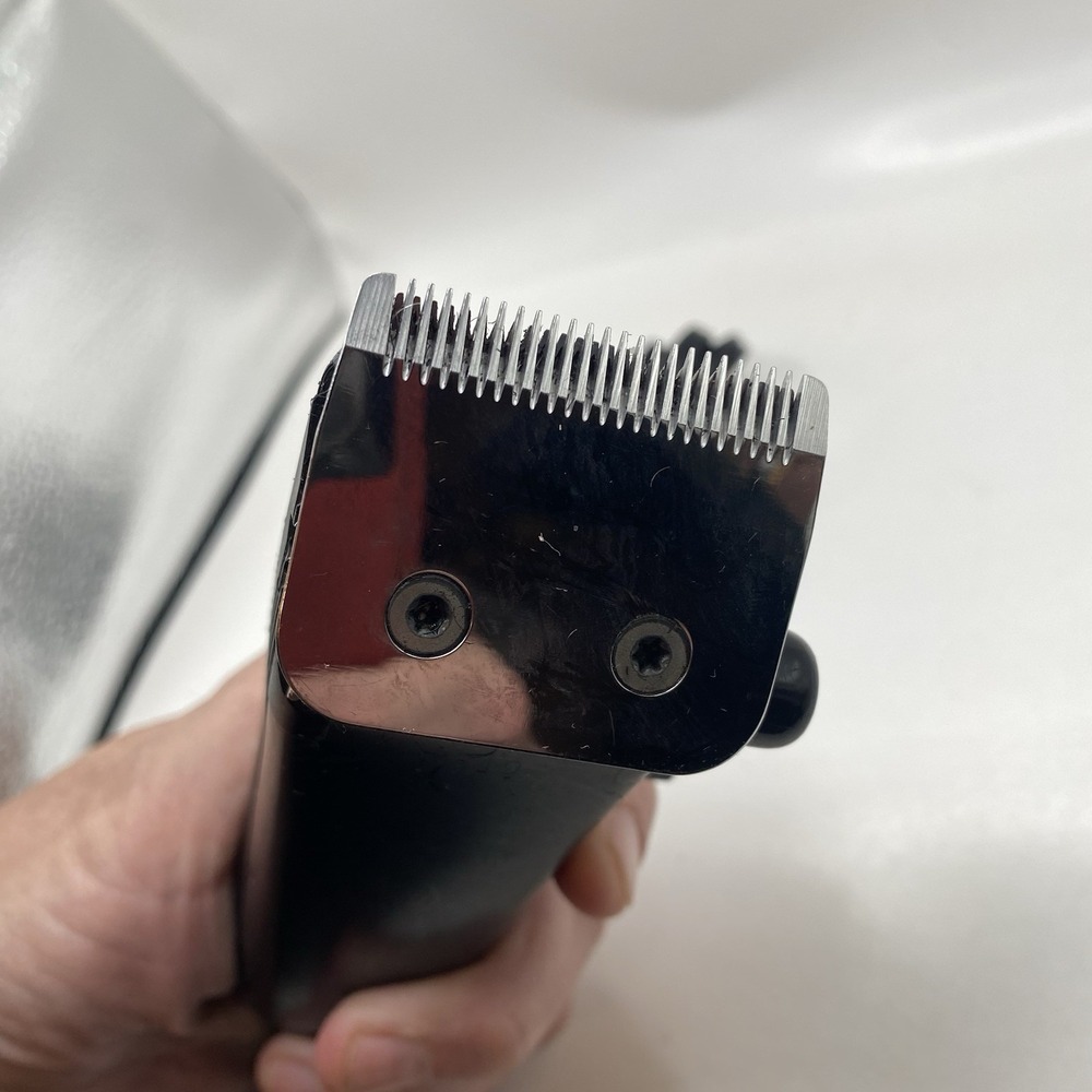 Andis Master Adjustable Blade Clipper Corded Model Pm-10 Tested working - Picture 4 of 9